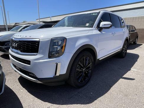 Used 2022 Kia Telluride SX w/ Towing Package FWD image 3
