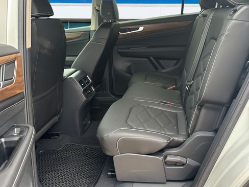 New 2026 Volkswagen Atlas SE FWD image 16