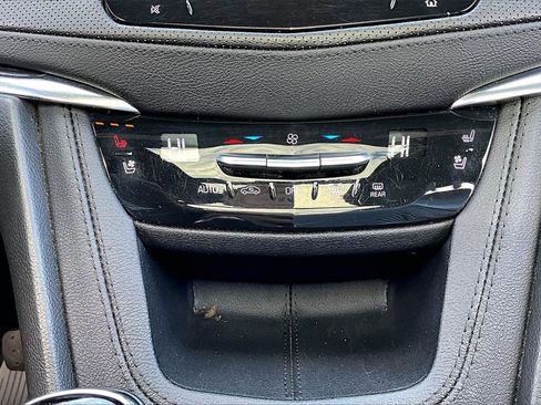 Used 2023 Cadillac XT5 Premium Luxury image 24