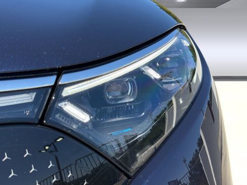 Used 2022 Mercedes-Benz EQS 450+ Sedan image 11
