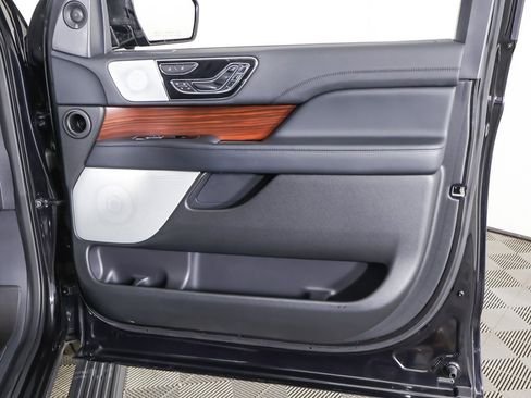 Used 2022 Lincoln Navigator Reserve image 30