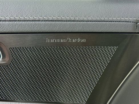 New 2026 Volvo XC90 T8 Ultra w/ Protection Package Premier AWD/4WD image 19