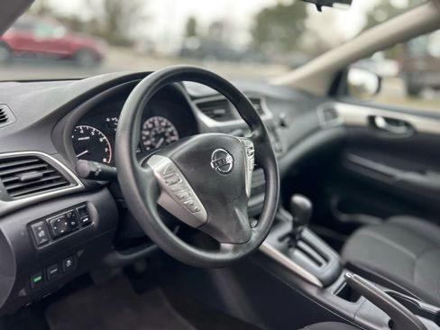 Used 2017 Nissan Sentra S w/ S Style Package image 11