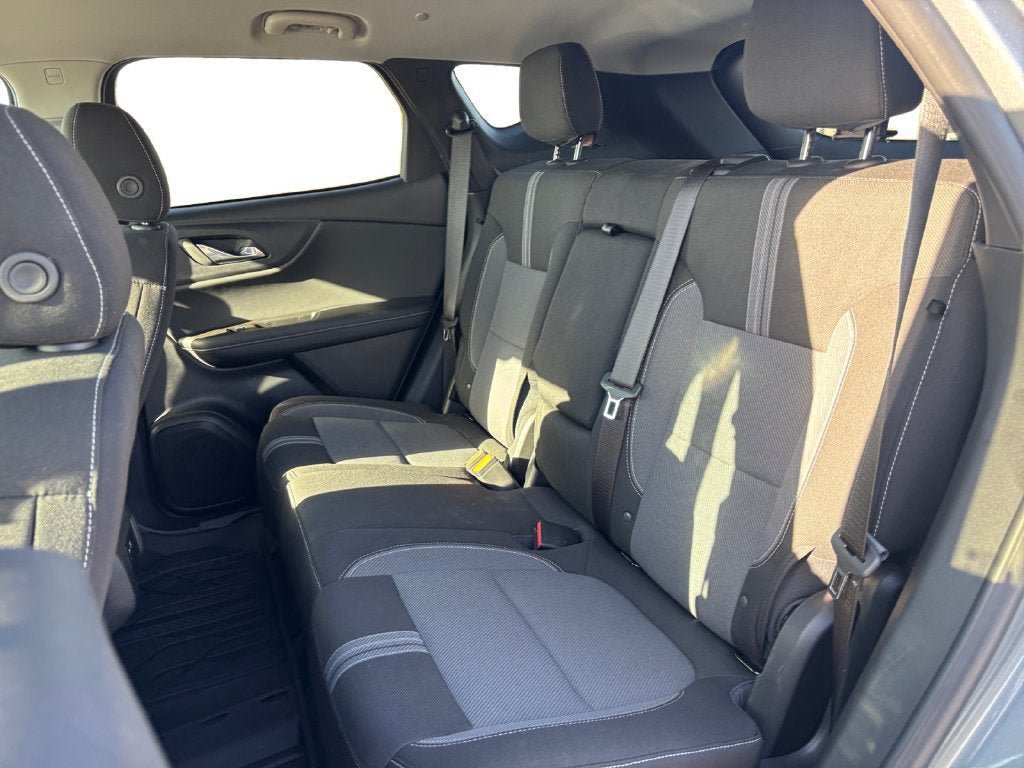 Used 2026 Chevrolet Blazer LT w/ Convenience Package FWD image 16
