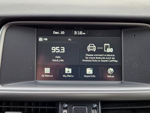 Used 2018 Kia Optima LX w/ 17" Alloy Wheels Package image 16