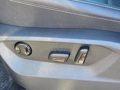 Certified 2023 Volkswagen Atlas SE image 13