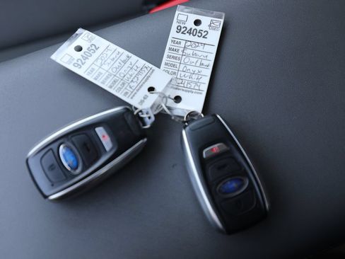 Used 2024 Subaru Outback Onyx Edition XT AWD/4WD image 23