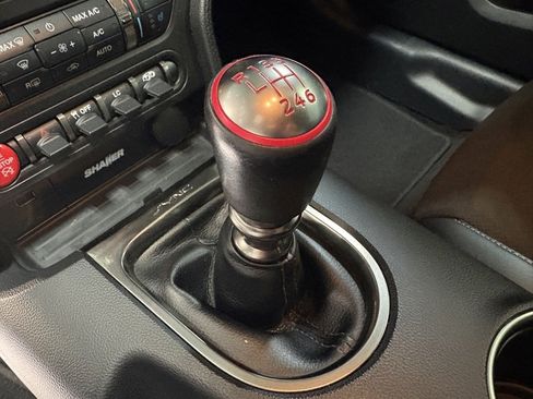 Used 2017 Ford Mustang Shelby GT350 image 17