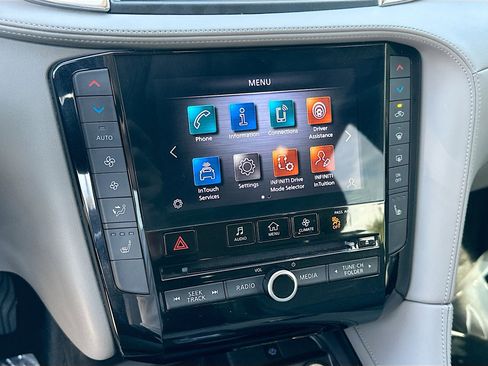 Used 2023 INFINITI QX50 Luxe image 15