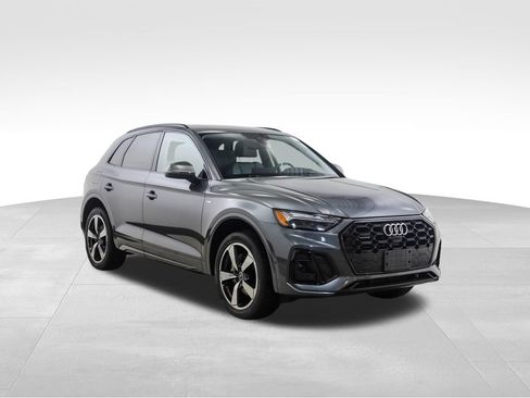 Used 2022 Audi Q5 2.0T Prestige w/ Prestige Package image 7