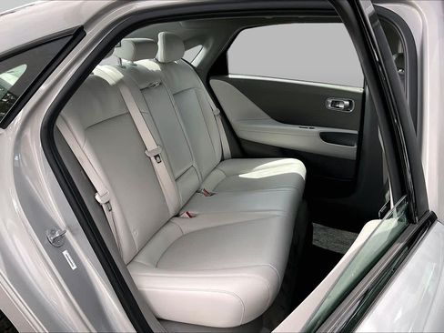 Used 2025 Hyundai Ioniq 6 Limited RWD image 19