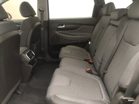 Used 2020 Hyundai Santa Fe SE image 18