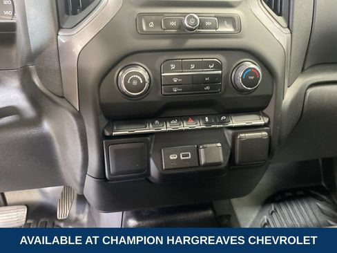Used 2022 Chevrolet Silverado 1500 W/T w/ WT Value Package AWD/4WD image 29