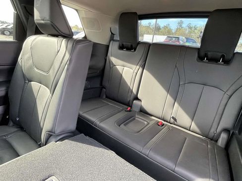 Used 2025 INFINITI QX60 Luxe image 11