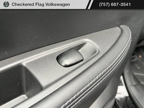 Used 2020 Nissan Rogue Sport SV w/ Technology Package image 23