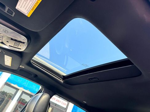 Used 2019 Jeep Grand Cherokee Limited image 20