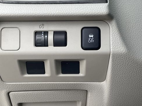 Used 2014 Subaru Impreza 2.0i Sport Premium image 24