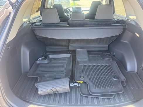 Used 2025 Toyota RAV4 XLE AWD/4WD image 23