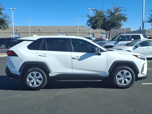 Certified 2023 Toyota RAV4 LE image 3