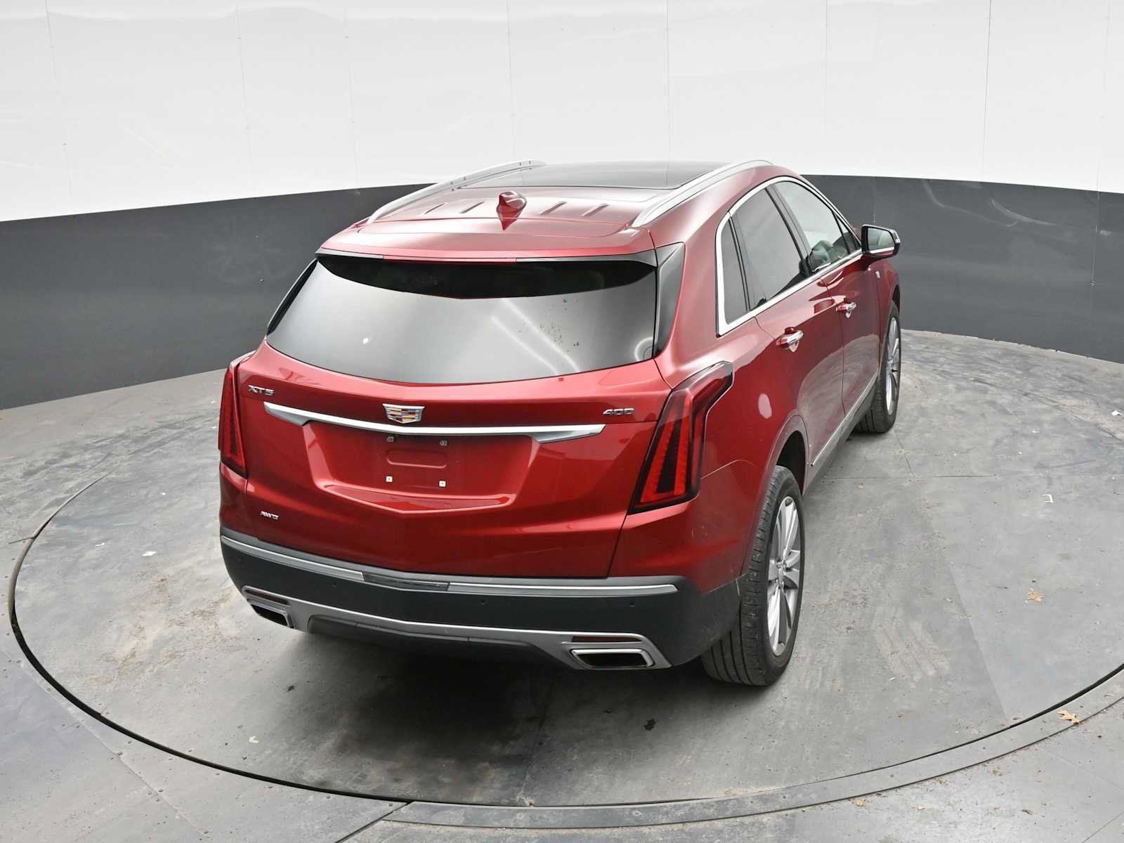 Used 2024 Cadillac XT5 Premium Luxury w/ Technology Package AWD/4WD image 21