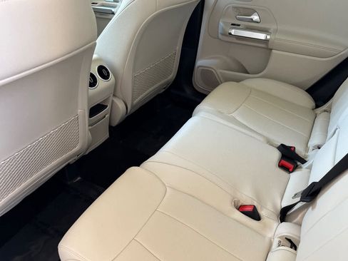 New 2026 Mercedes-Benz GLB 250 image 11