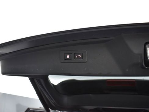 Used 2021 Subaru Outback Touring XT image 29