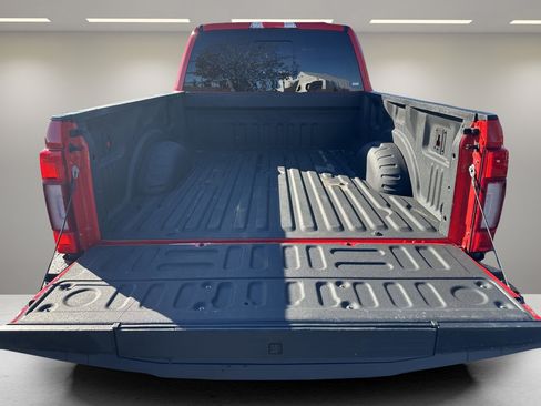 Used 2022 Ford F350 Lariat w/ Lariat Ultimate Package image 15