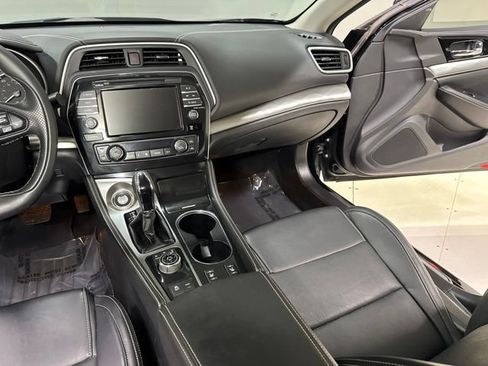 Used 2021 Nissan Maxima 3.5 SV w/ Floor Mat Group FWD image 22