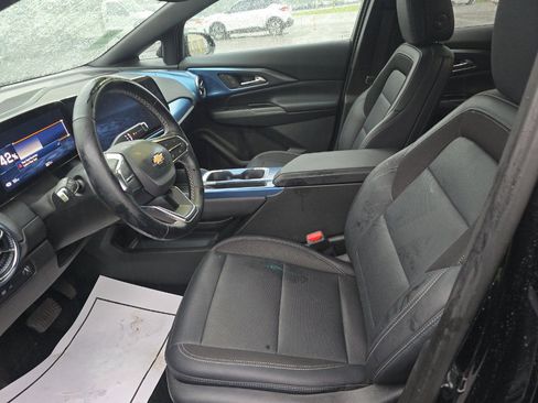 Used 2025 Chevrolet Equinox EV LT w/ Convenience Package FWD image 5