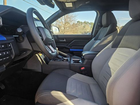 Used 2025 Toyota Tacoma TRD Off-Road w/ TRD Off Road Upgrade Package image 12