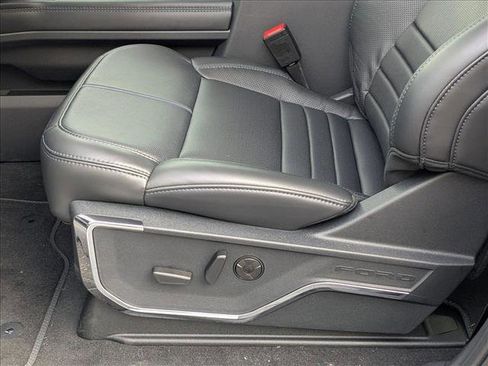 New 2026 Ford F350 Platinum w/ FX4 Off-Road Package image 4