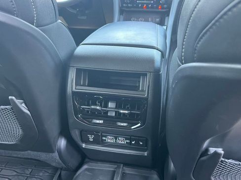 Used 2022 Jeep Grand Cherokee Limited 4xe image 22