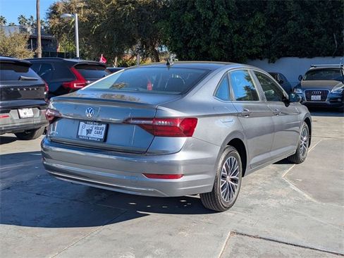 Used 2021 Volkswagen Jetta S image 3