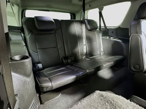 Used 2020 GMC Yukon XL Denali image 30
