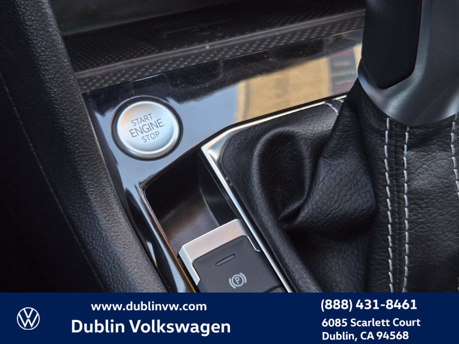 Certified 2023 Volkswagen Taos SE FWD image 18