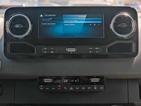 Used 2024 Mercedes-Benz Sprinter 2500 image 11