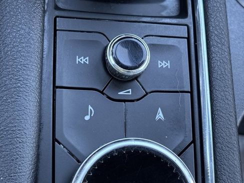 Used 2020 Cadillac XT5 Premium Luxury image 39