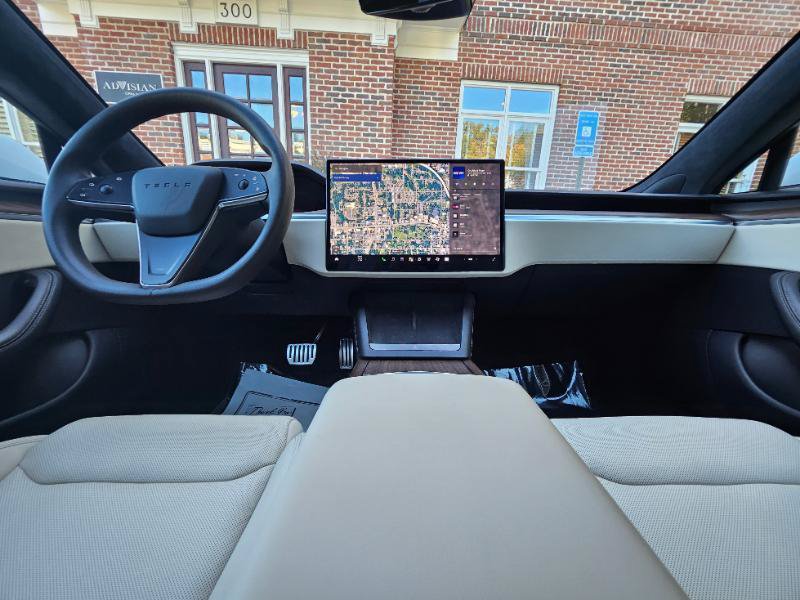 Used 2023 Tesla Model S AWD/4WD image 39