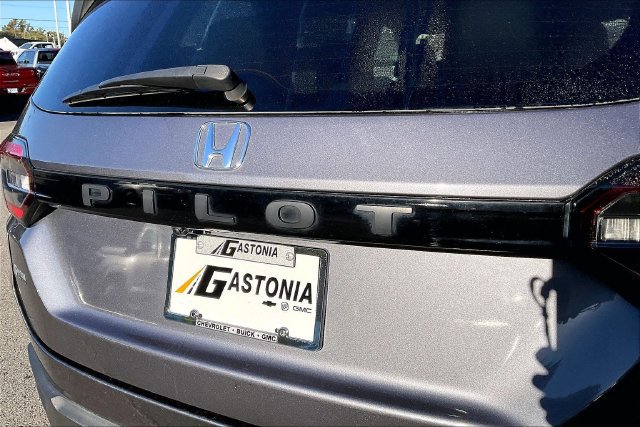 Used 2025 Honda Pilot EX-L image 23
