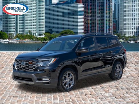 Certified 2024 Honda Passport TrailSport image 3