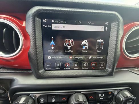 Used 2019 Jeep Wrangler Unlimited Rubicon AWD/4WD image 23