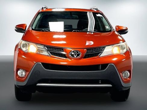 Used 2015 Toyota RAV4 XLE AWD/4WD image 2