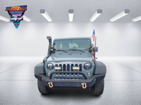 Used 2014 Jeep Wrangler Unlimited Sport w/ Quick Order Package 24S AWD/4WD image 2