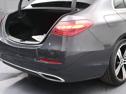 Used 2022 Mercedes-Benz C 300 Sedan image 11
