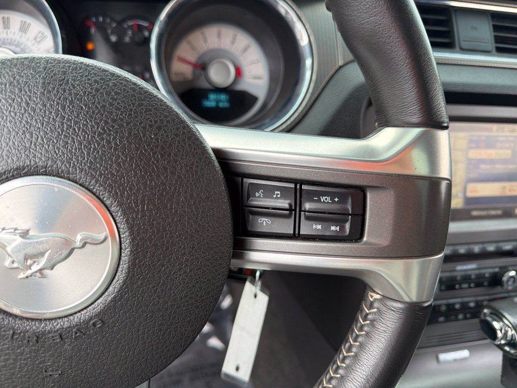 Used 2012 Ford Mustang GT Premium w/ Electronics Pkg RWD image 29
