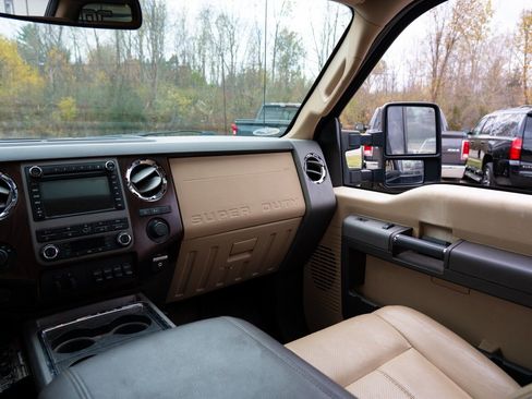 Used 2012 Ford F250 Lariat w/ Lariat Ultimate Pkg image 25