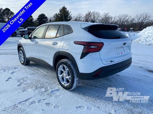 New 2026 Chevrolet Trax LS w/ LS Convenience Package image 3