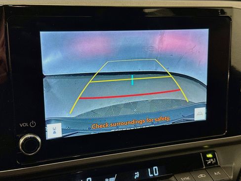 Used 2025 Toyota Camry SE FWD image 23