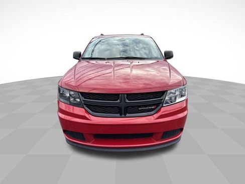 Used 2018 Dodge Journey SE w/ Blacktop Package image 2