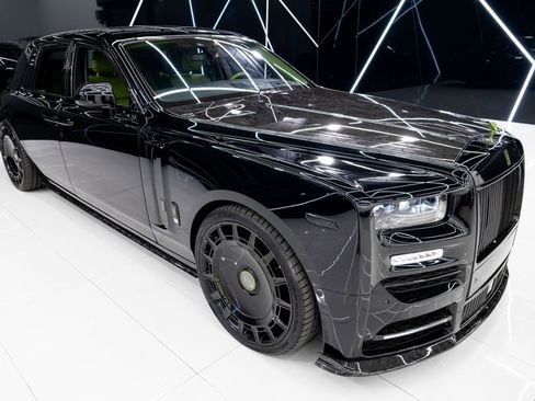 Used 2023 Rolls-Royce Phantom Sedan w/ The Phantom Package image 12